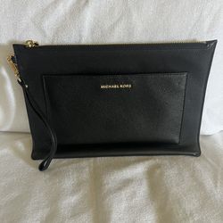 Michael Kors Clutch