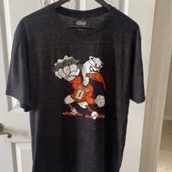 Miami hurricanes large T-shirt