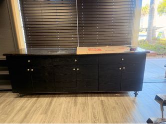 Appox 100in. 8ft granite cabinet