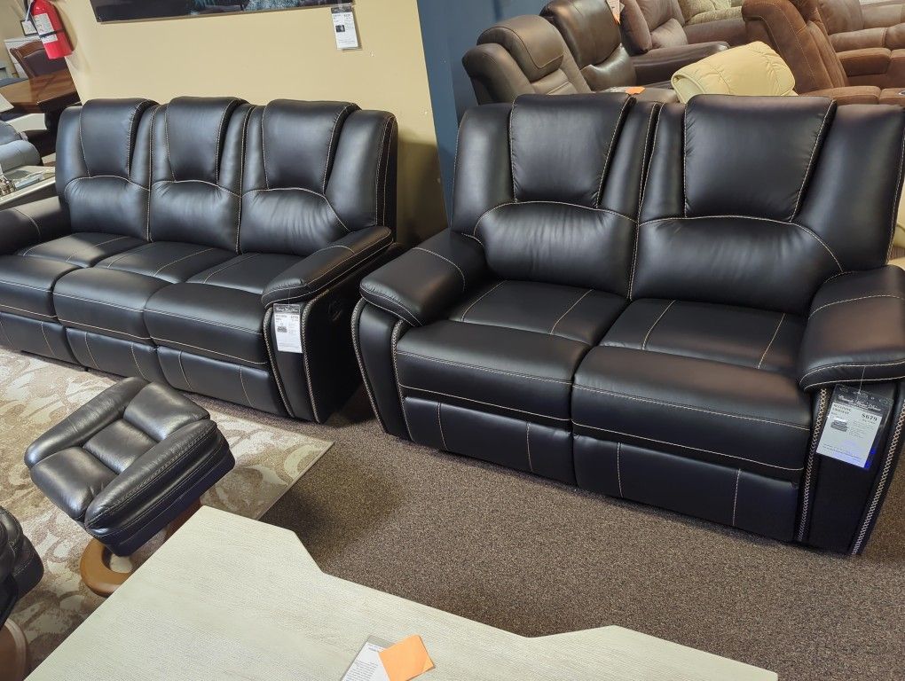 RECLINING SOFA AND LOVESEAT SET 