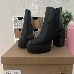 Steve Madden boots