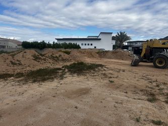 Fill Dirt. Delivery
