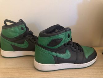 Pine green 1s