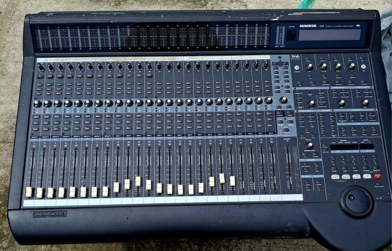 Mackie D8B 52 Channel Digital Mixer