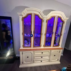 China Cabinet With Led Lights