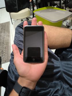Grey Apple iPod Touch 1st generation