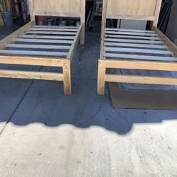 Two Sets Of Twin Beds 