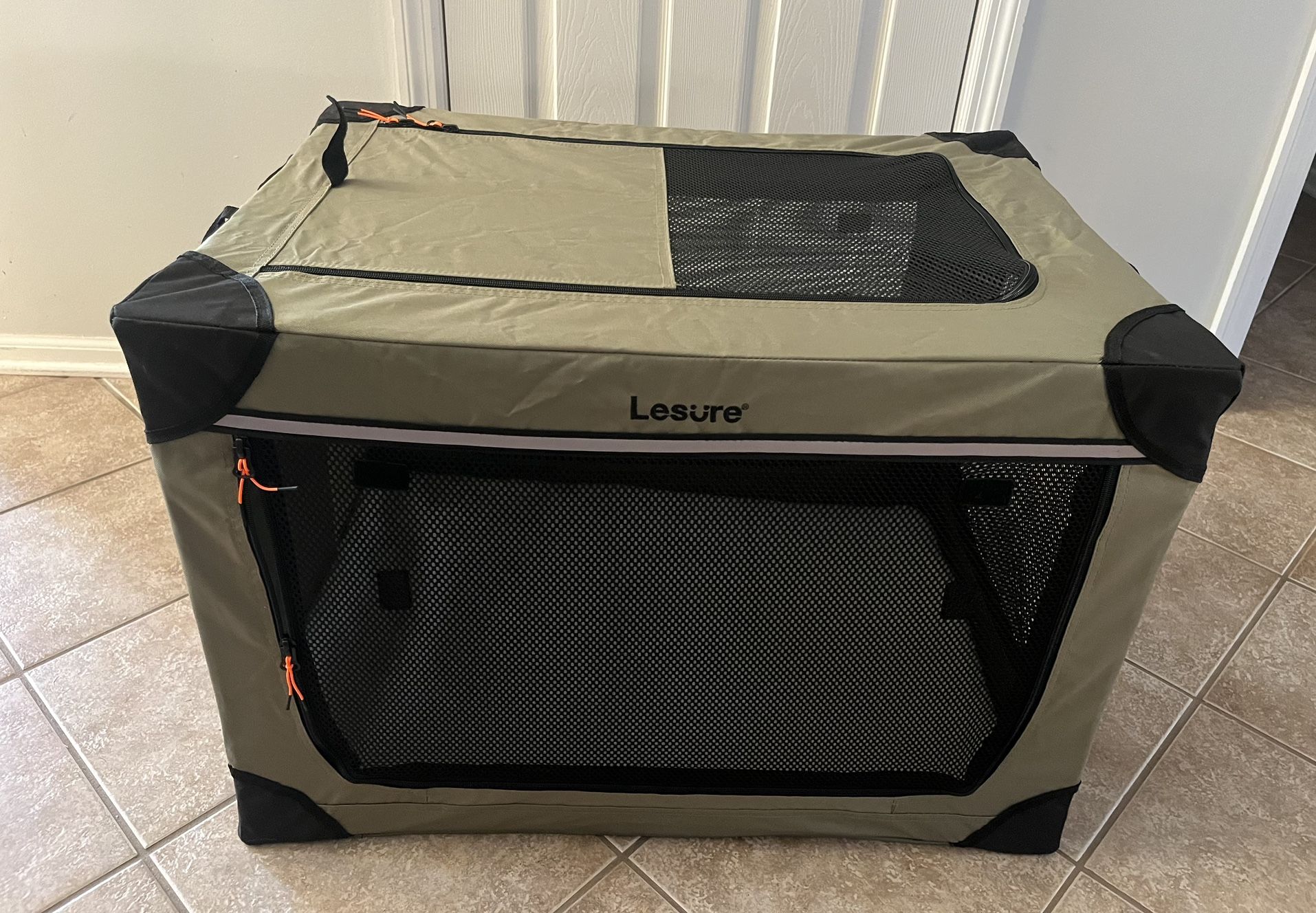 Lesure Soft Collapsible Dog Crate - 30 Inch Portable Travel Crate for Medium Dogs Indoor & Outdoor
