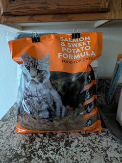 Kirkland Dry Cat Food
