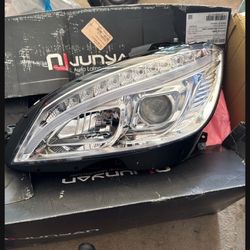 2008 To 2014 Mercedes Ben’s C300 C Class Headlights 