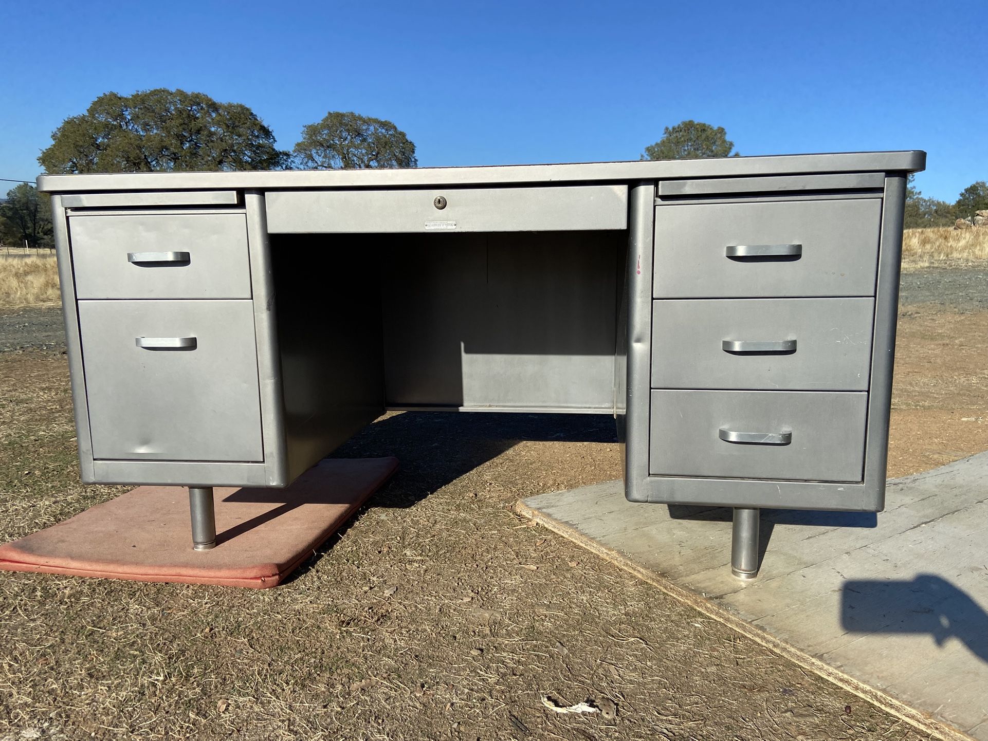 McDowell And Craig Tanker Desk