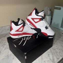 Jordan Retro 4 