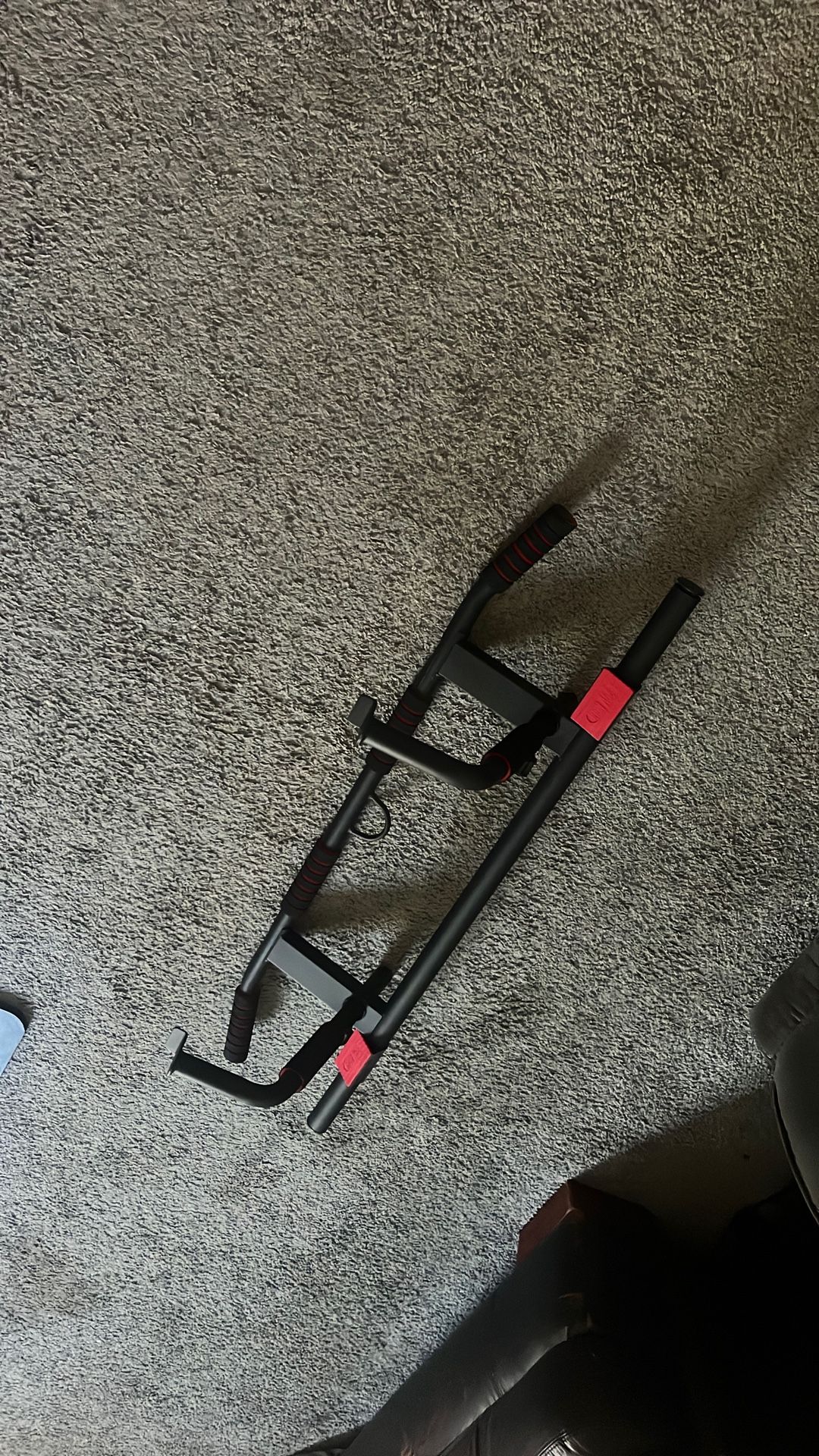 Doorframe Pullup Bar