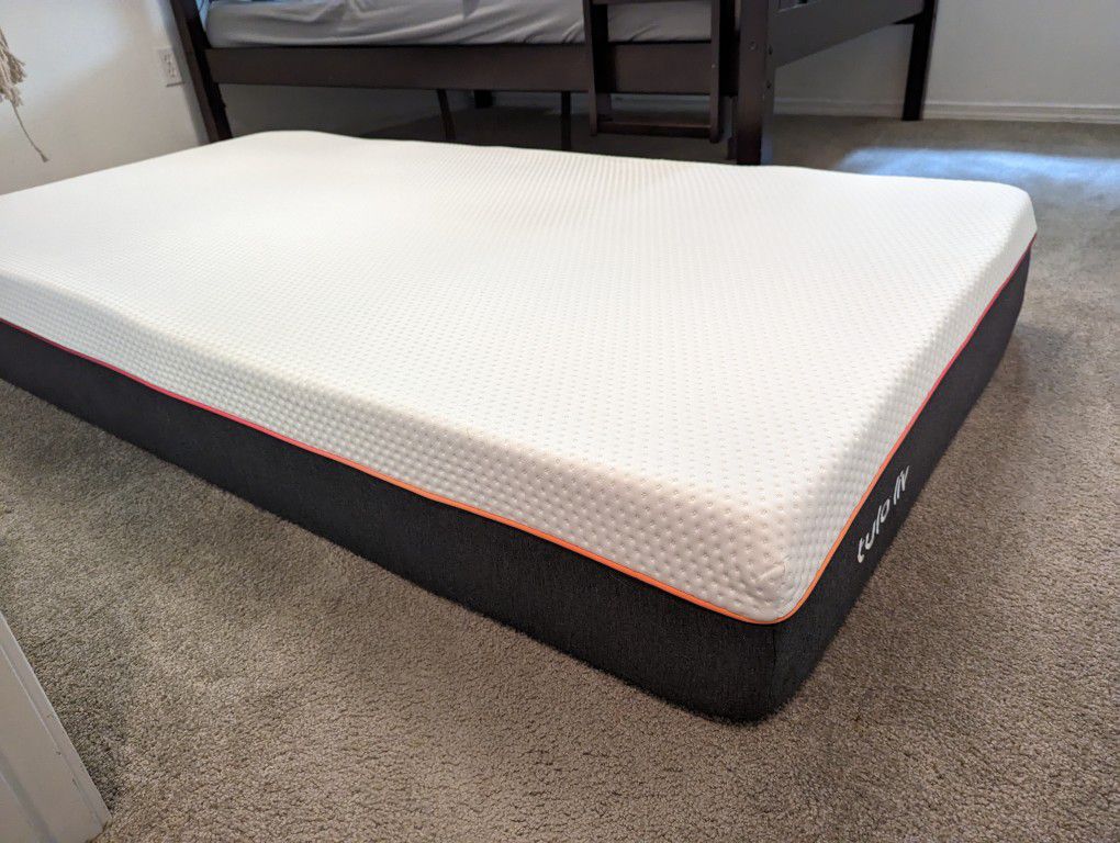 twin mattress sale 9 11