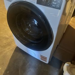 Whirlpool washing machine model ( WFW5720RW)