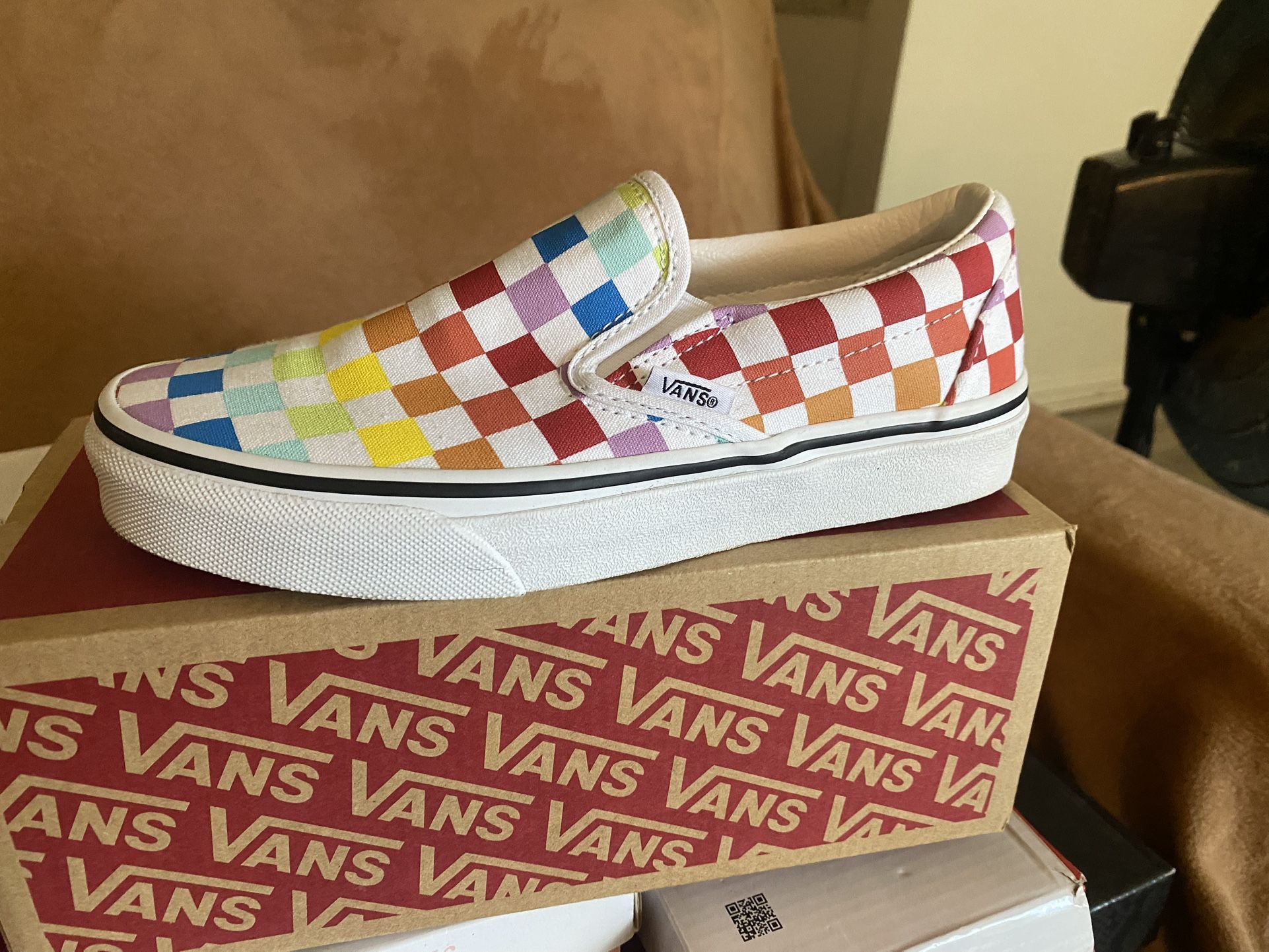 Women’s Vans Size6