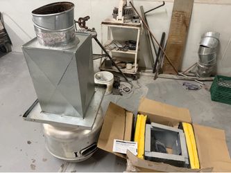 Dayton Upblast Extractor with roof curb