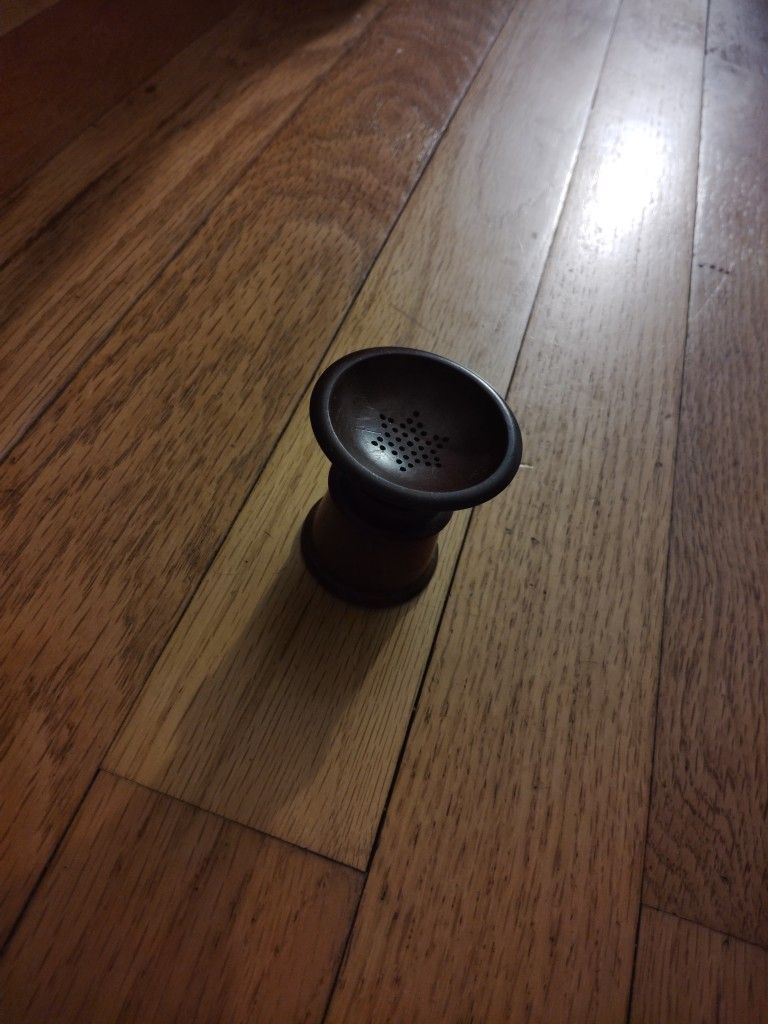Treen Sander /Pounce Pot