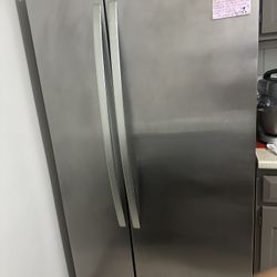 Kenmore Stainless Steel Refrigerator – $100