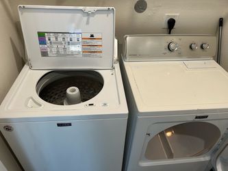 dryer and washer / lavadora y secadora