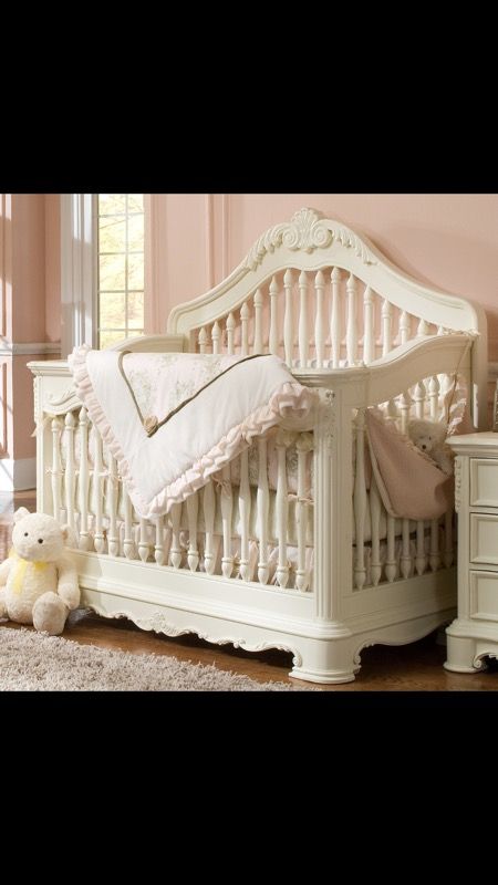 Creations Venezia Convertible Crib, dresser and nightstand