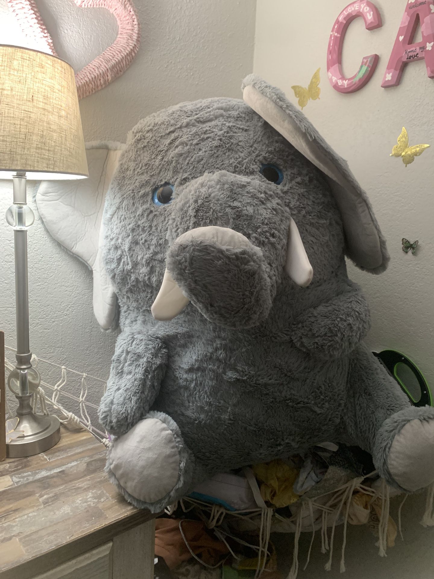 LARGE ELEPHANT