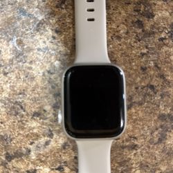 Apple Watch Series 8