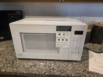 VISSANI 1000W microwave
