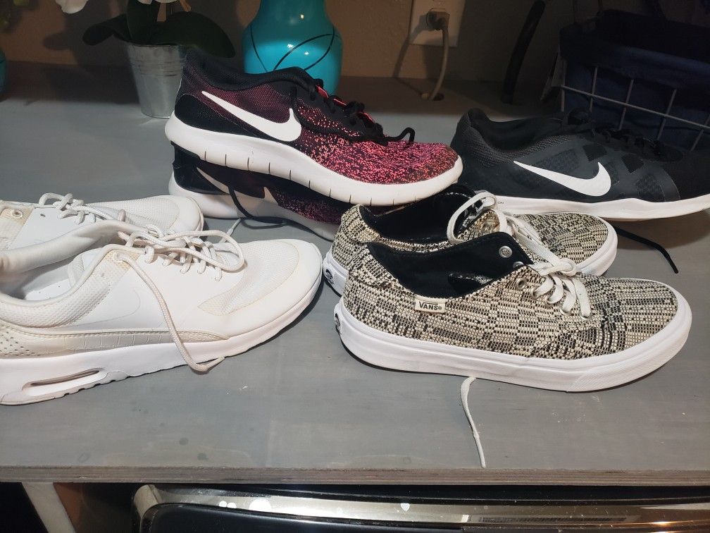 Nike lot