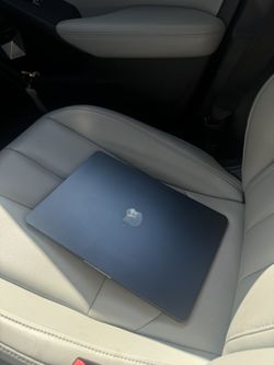MacBook Air M3 13 Inch