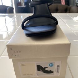 7.5 Brand New High Heels Shoes 