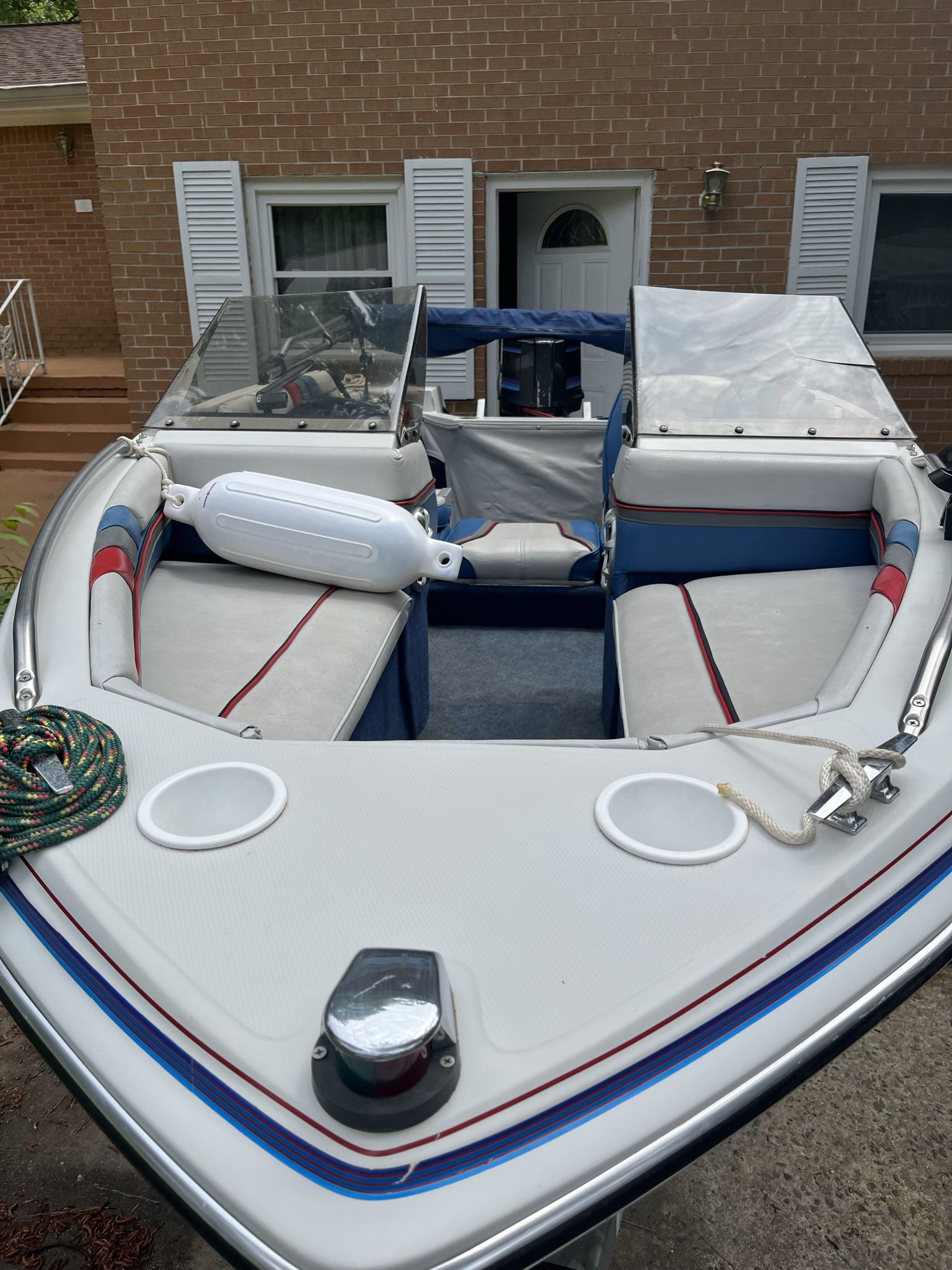 1987 Bayliner Capri & Trailer “PLEASE READ DESCRIPTION”