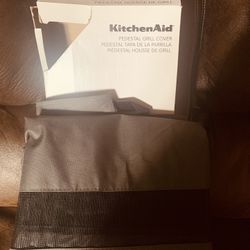 Brand New Pedestal Grill Cover
