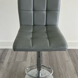4 Bar Stool Chairs