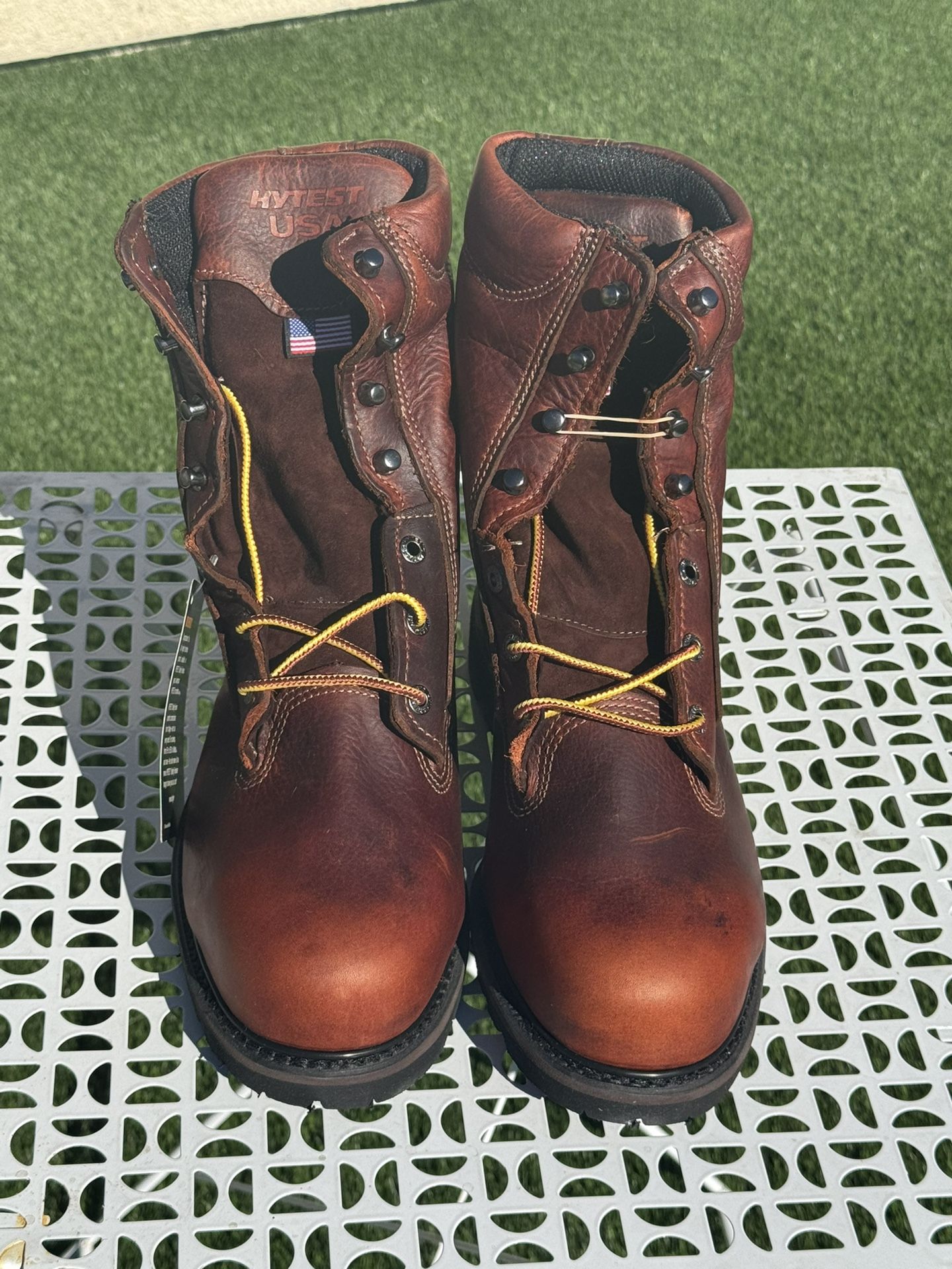 HYTEST Safety Work Boots Size 11D NWT