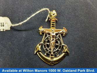 Religious Pendant - Yellow Gold 10k (.417) 3.2 grams