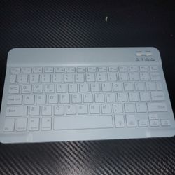Bluetooth Wireless Keyboard — Compact — Good Condition