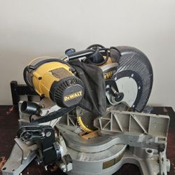 Dewalt Saw 12 Inch Dw716
