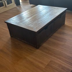 RESTORATION HARDWARE COFFEE TABLE