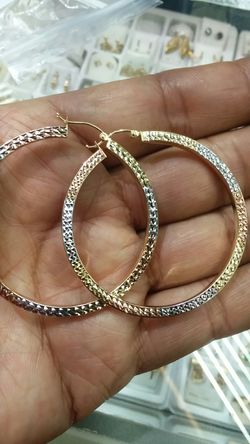 14k Gold tricolor hoops 5.1 grams
