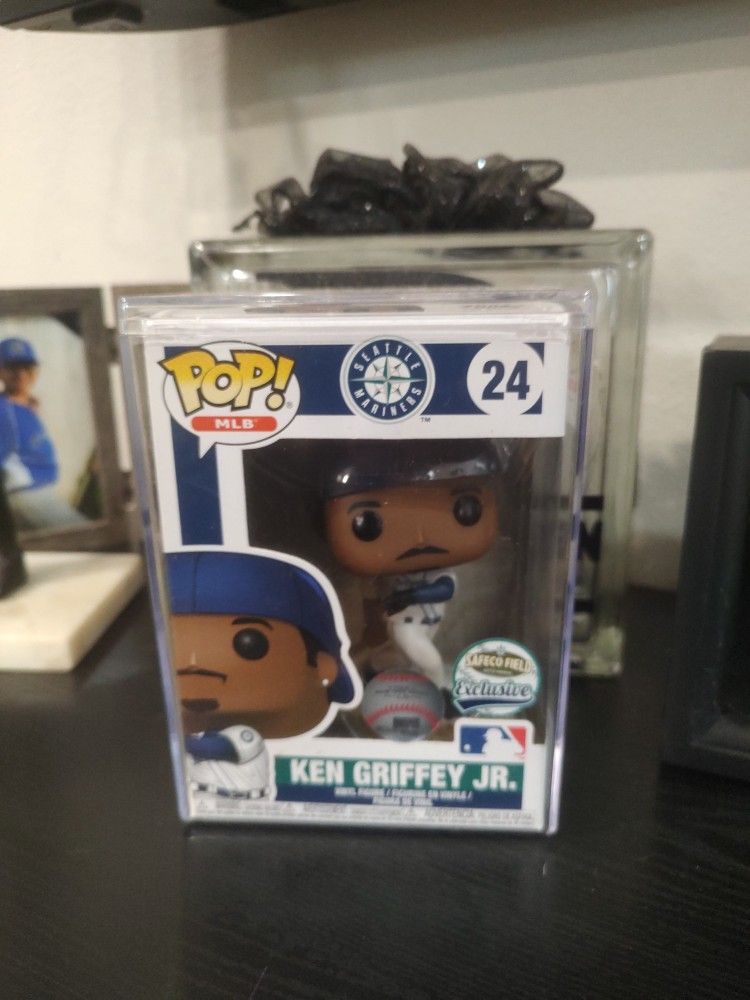 Ken Griffey Jr Funko Pop