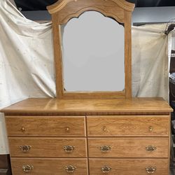 6-Drawer Dresser With Mirror