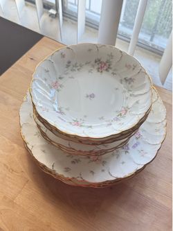Mikasa Dinnerware Set