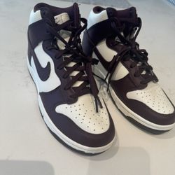 Nike Dunks 