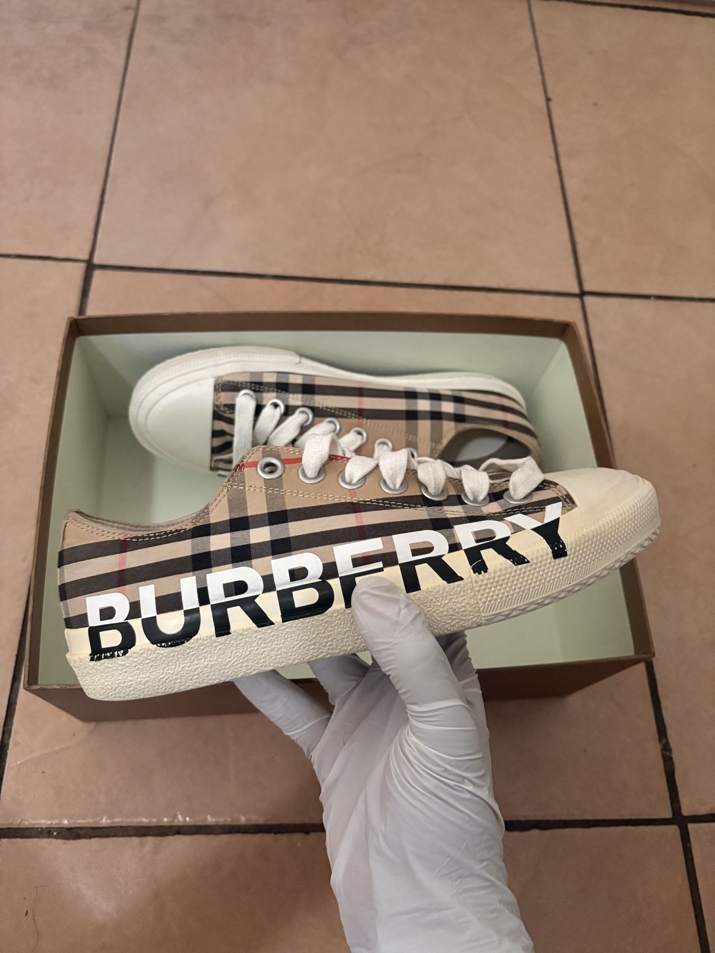 Burberry Shoe