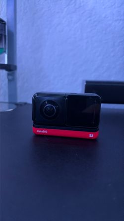 Insta360 ONE R Action Camera