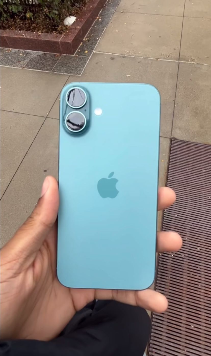 iPhone 16