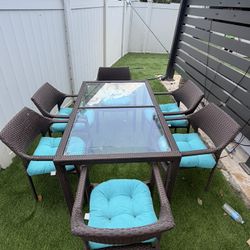 Outdoor Patio Furniture Table Set 