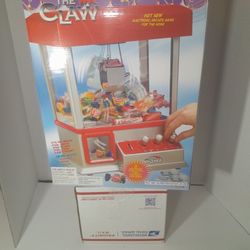 New,Electronic CANDY CLAW MACHINE. 
