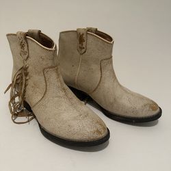 Women’s Boots (size 8)